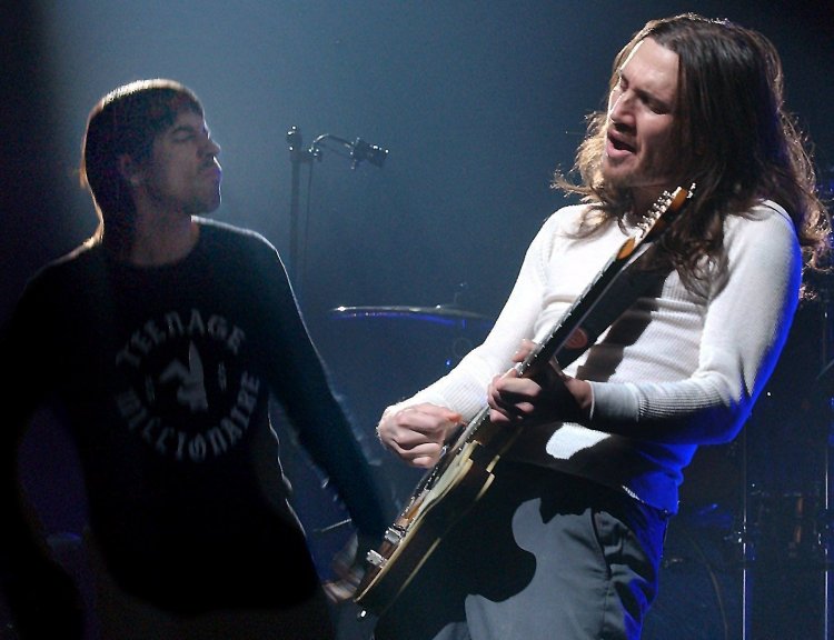clanek_Do kapely Red Hot Chili Peppers se po desetileté pauze vrací kytarista Frusciante