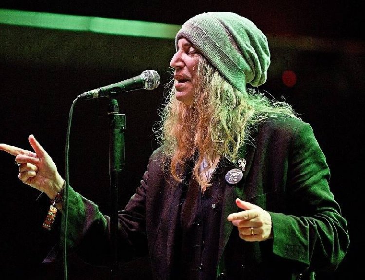 clanek_Po pěti letech se do Prahy vrací Patti Smith. Vystoupí ve Foru Karlín