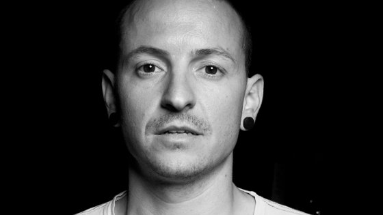 clanek_Linkin Park se živákem loučí s Chesterem Benningtonem