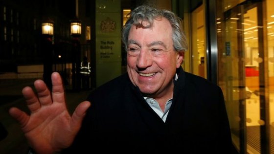 clanek_Zemřel herec a režisér Terry Jones, známý ze skupiny Monty Python. Bylo mu 77 let